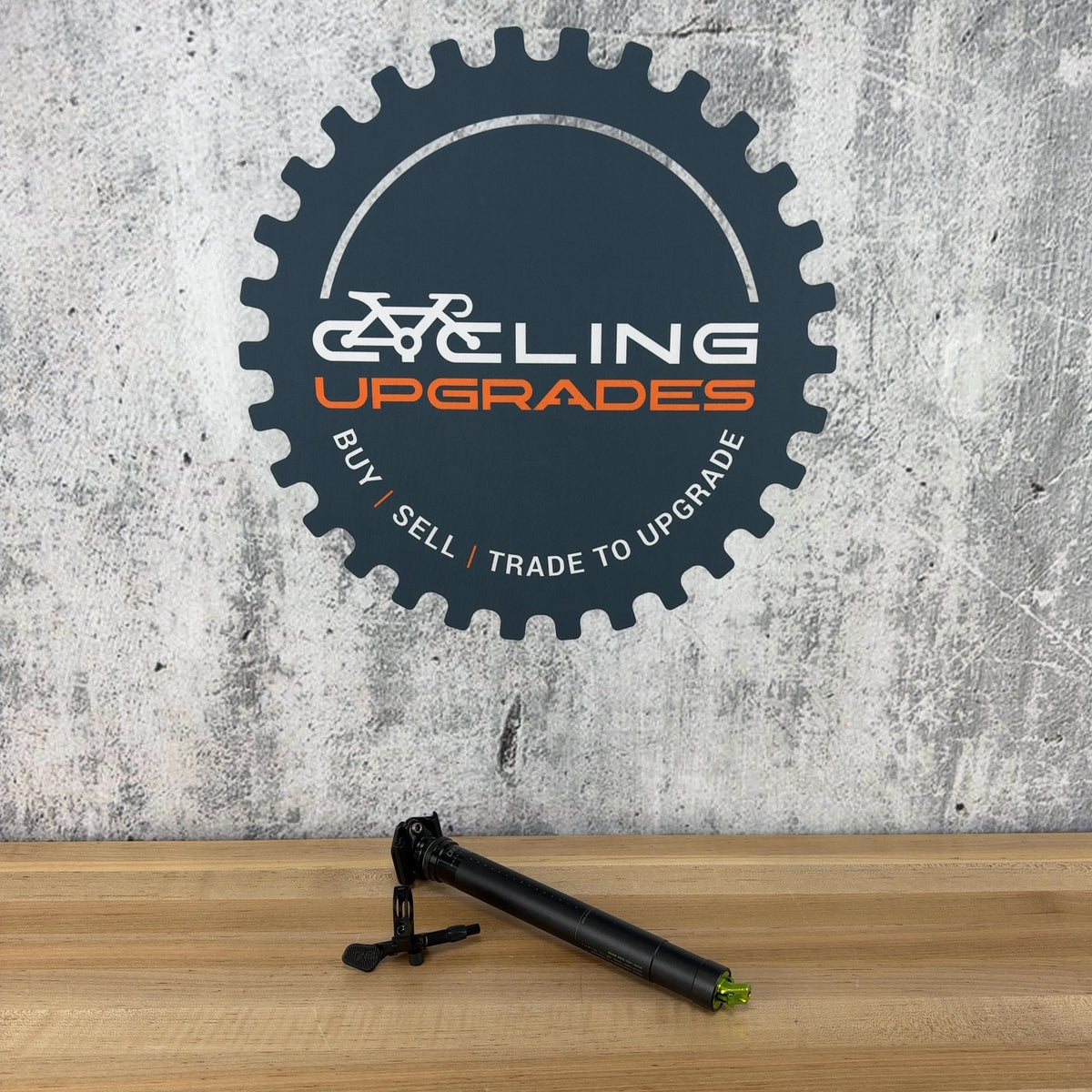Light Use! OneUp V3 31.6mm x 180mm MTB Alloy Seatpost — photo 2 of 9