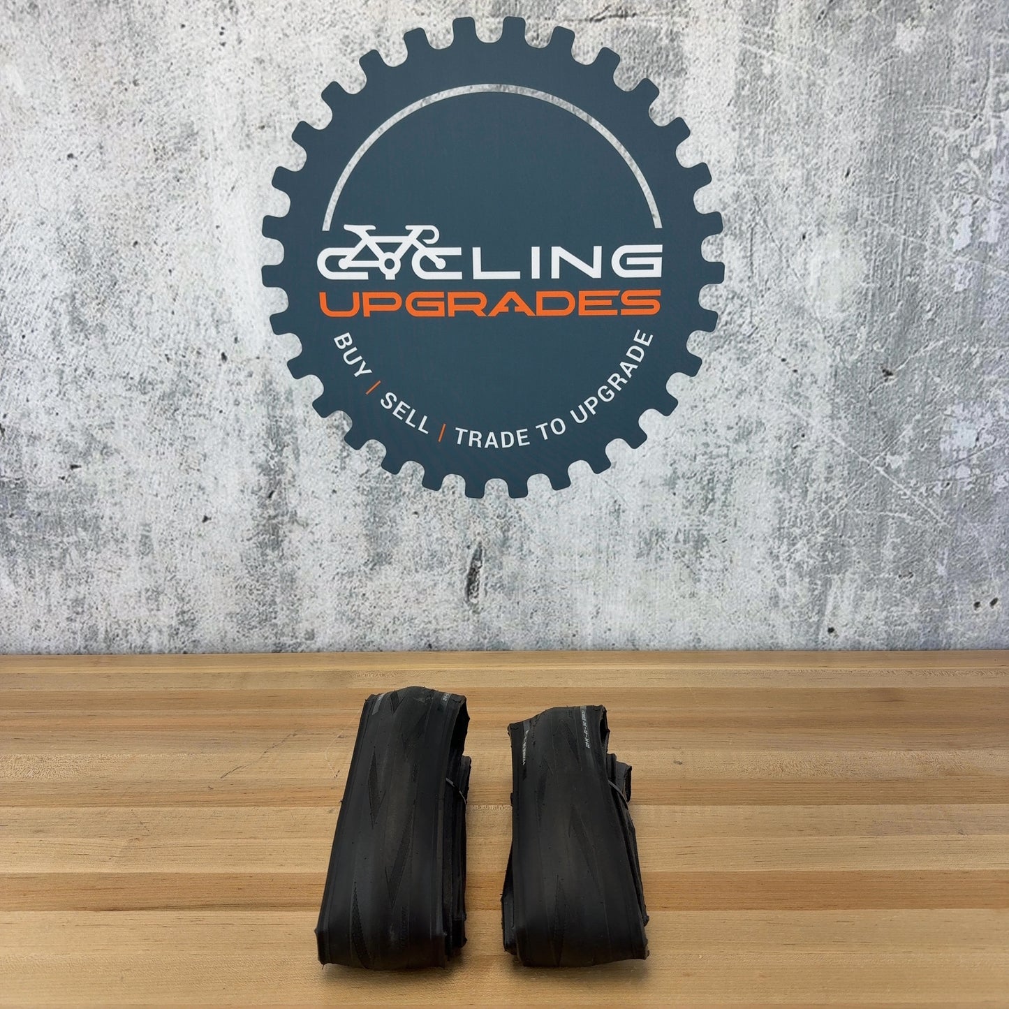 New! Pair Schwalbe One TLR 34mm Road Tires