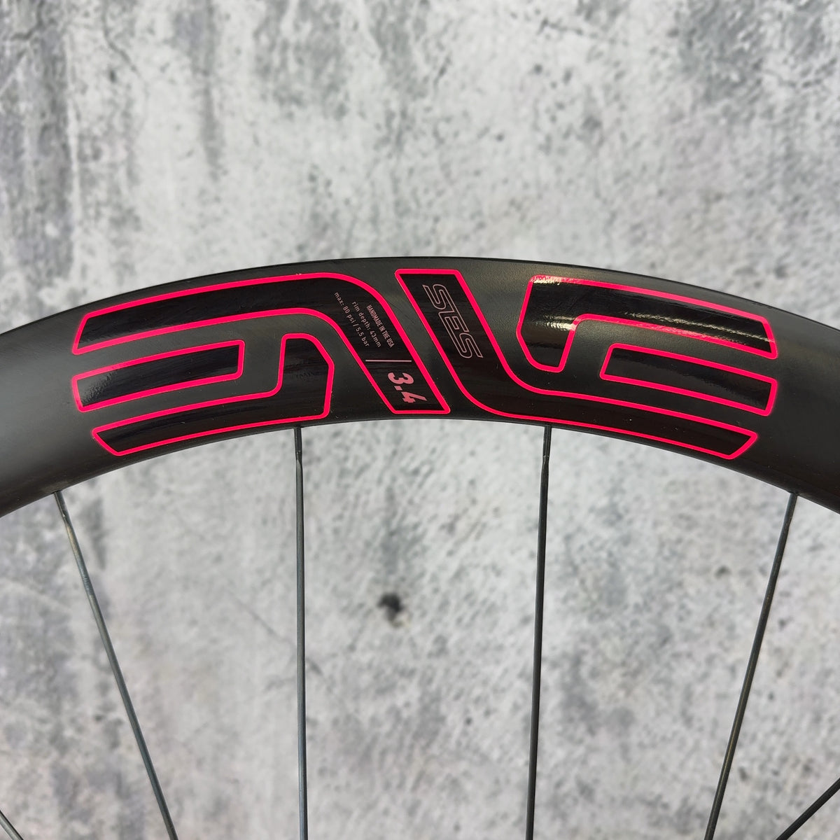 Mint! Enve SES 3.4 Pink/Black Carbon Tubeless Bike Wheelset 700c Road Hubs 1495g — photo 3 of 6