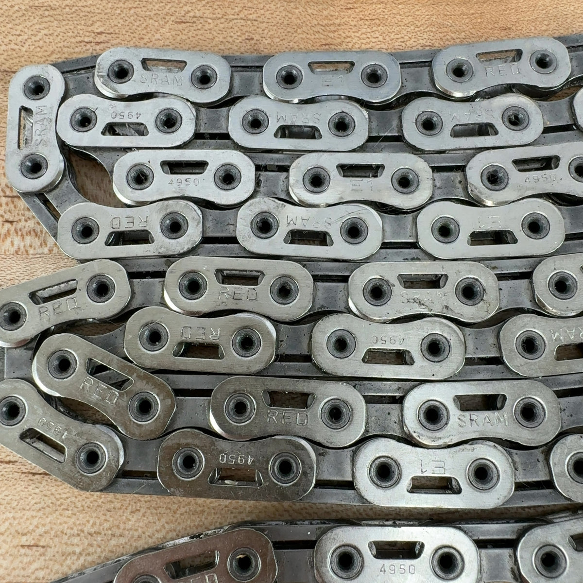 Low Mile! SRAM Red AXS Flattop E1 12/13 Speed Silver 116 Links Bike Chain — photo 3 of 3