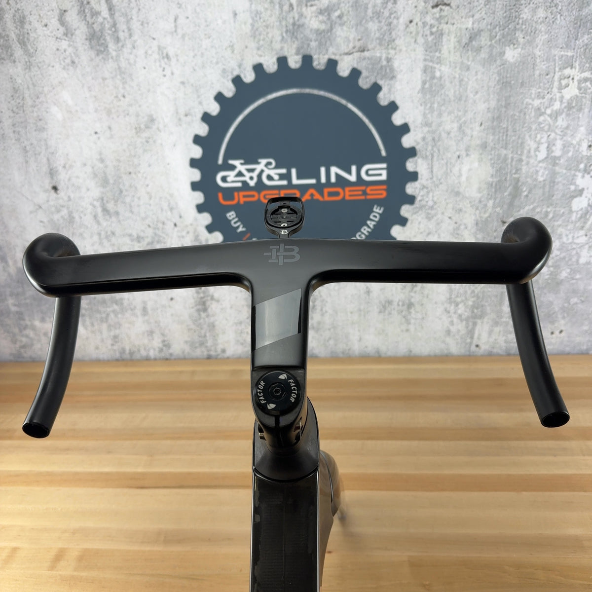 Low Mile! 2026 Factor Ostro VAM 58cm Blue Disc Brake Carbon Road Frameset 2430g — photo 7 of 12