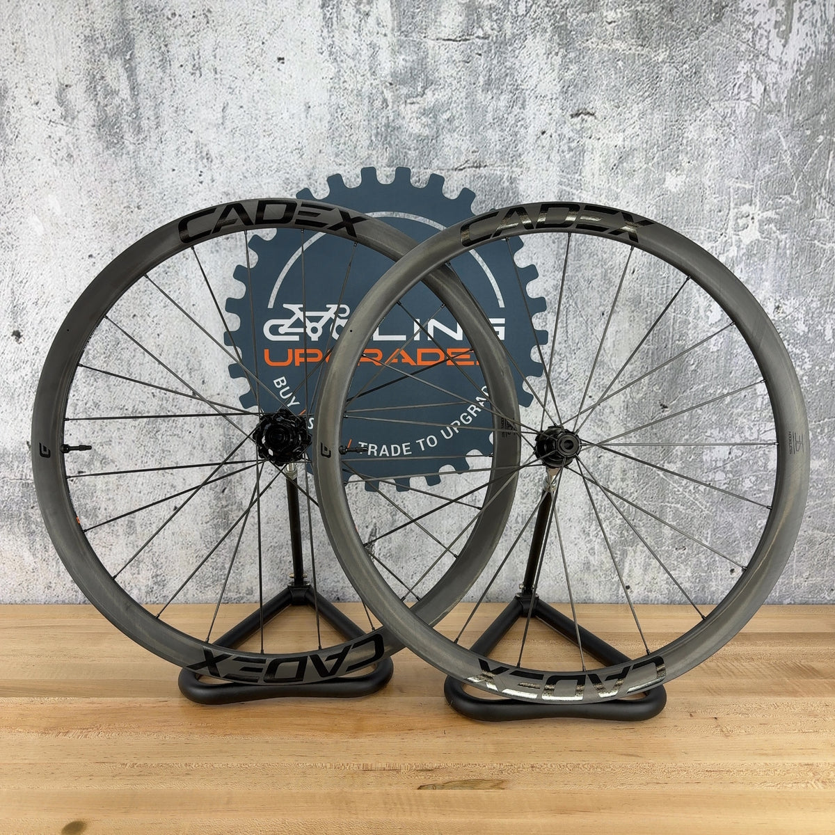 New! Cadex 36 Carbon Tubeless Road Bike Wheelset 700c 1343g Ceramic MSRP $3200