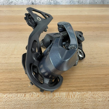 New! Shimano Ultegra RD-R8000-GS 11-Speed Mechanical Rear Bike Derailleur