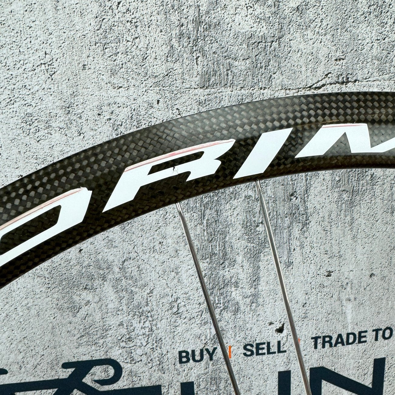Corima Viva S 34mm Carbon Tubular Rim Brake 11-Speed Bike Wheelset 700c 1235g