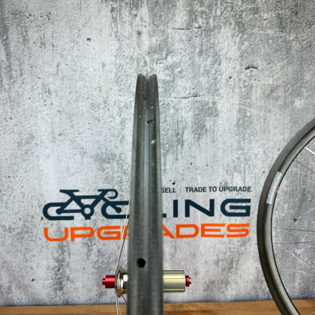 Corima Viva S 34mm Carbon Tubular Rim Brake 11-Speed Bike Wheelset 700c 1235g — photo 7 of 11