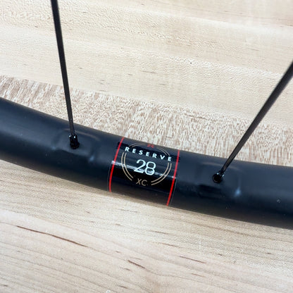 Light Use! Reserve 28|XC Carbon Disc Brake 29" Boost DT Swiss 180 Ceramic Wheelset