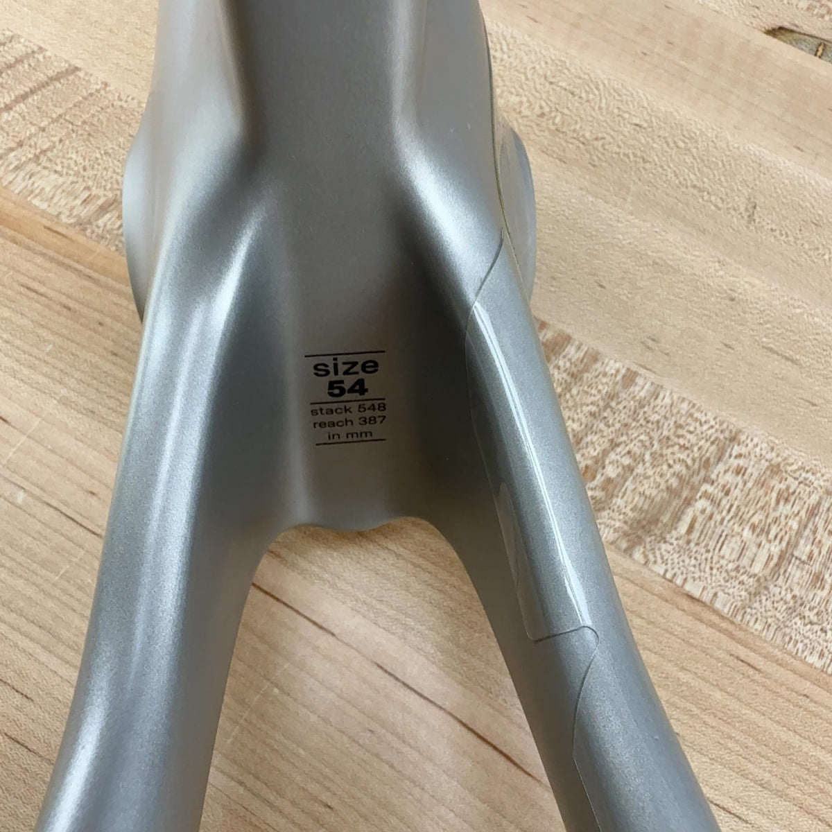 Mint! 2026 BMC Teammachine R 01 54cm Carbon Arctic Silver / Neon Red Frameset — photo 9 of 14