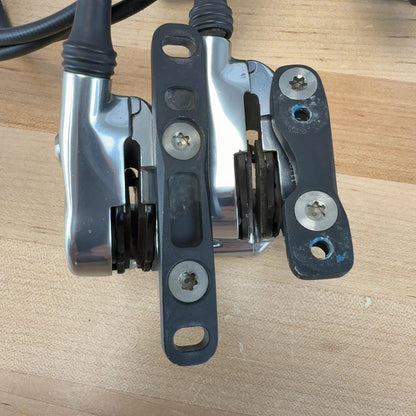 SRAM Red AXS D1 12-Speed Shifters w/ Red D1 Disc Brake Calipers 560g