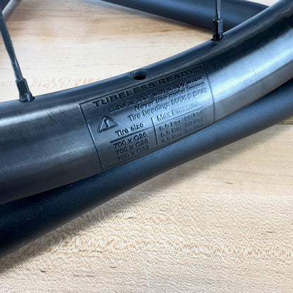 Low Mile! Extralite Cyberdisc 327C Carbon Wheelset