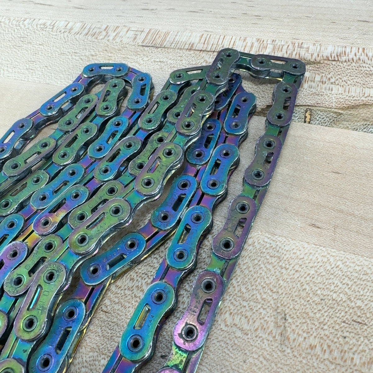 SRAM Red AXS 12/13 Speed Flattop E1 Rainbow Chain 115 Link 245g Waxxed — photo 4 of 4