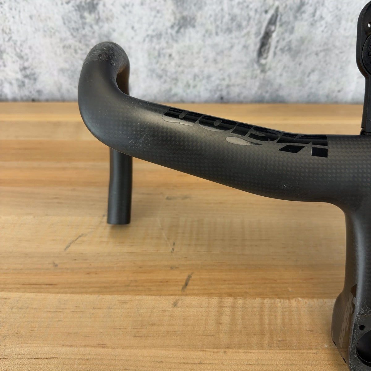 Low Mile! Vision Metron 5D ACR Evo 40cm x 130mm B4 Carbon Integrated Handlebar — photo 3 of 12