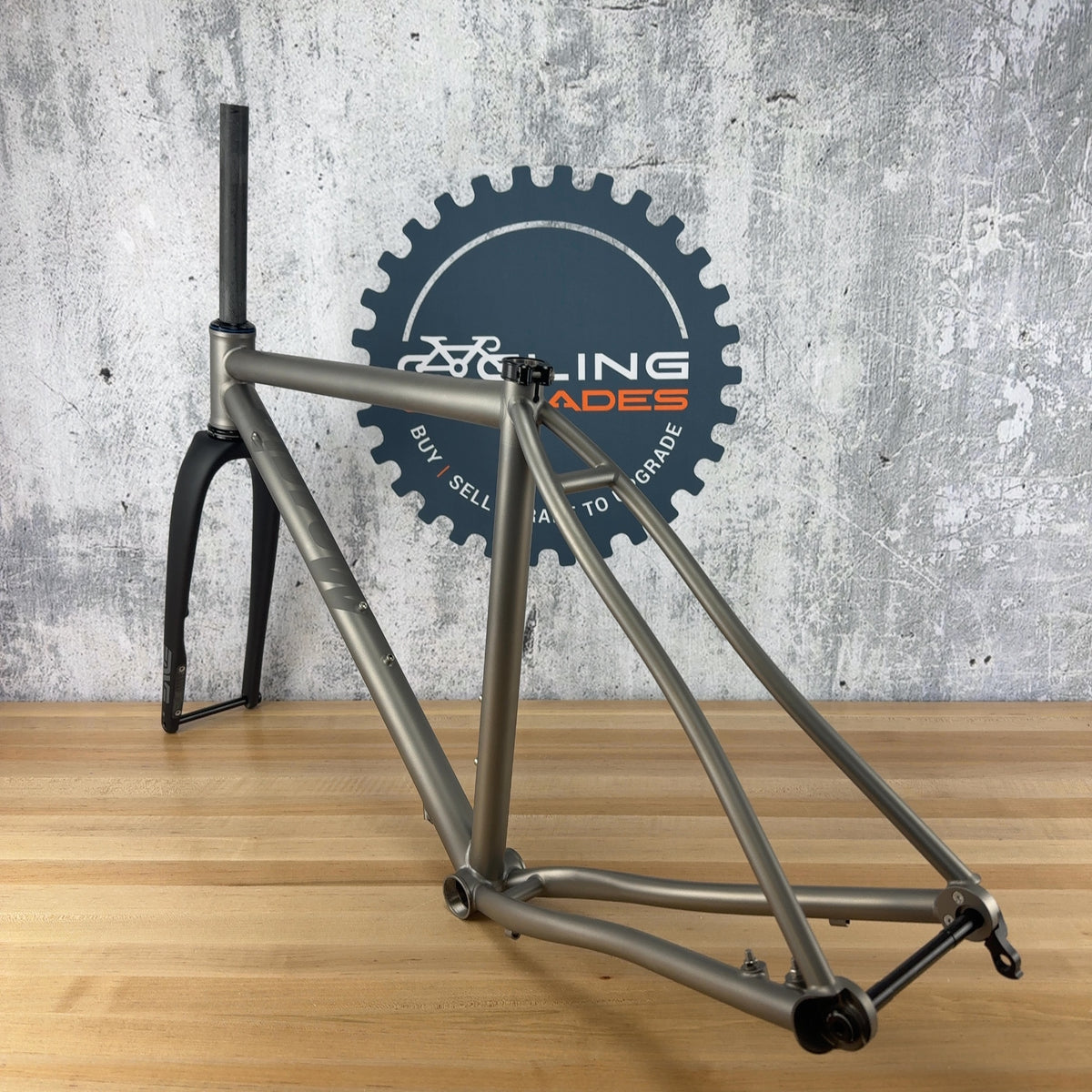New! 2026 Mosaic GT-2 45 48cm Titanium Gravel Bike Frameset Enve Cane Creek 700c
