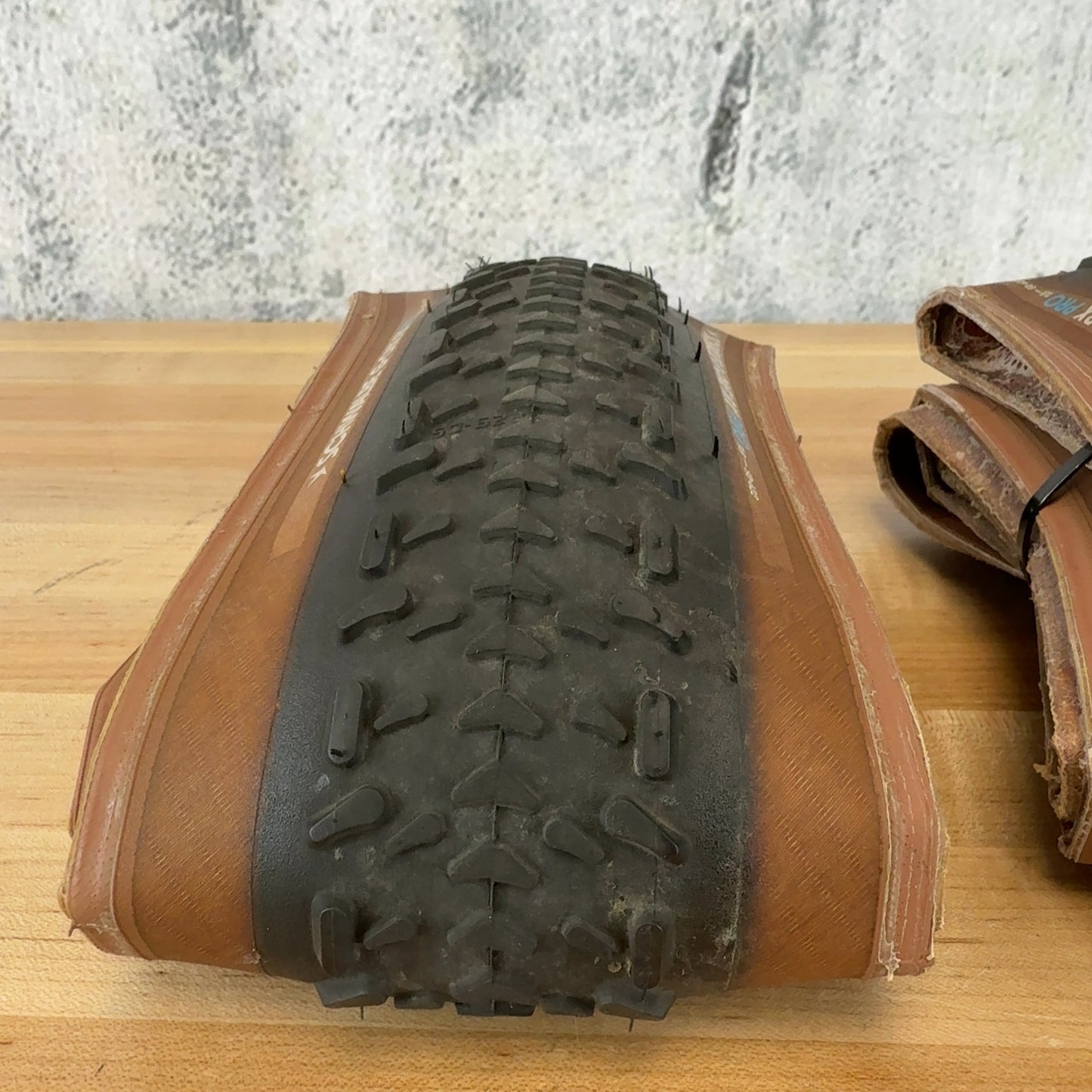 Low Mile! Schwalbe G-One RX Pro 700 x 50mm Tubeless Tanwall Gravel Pair Tires
