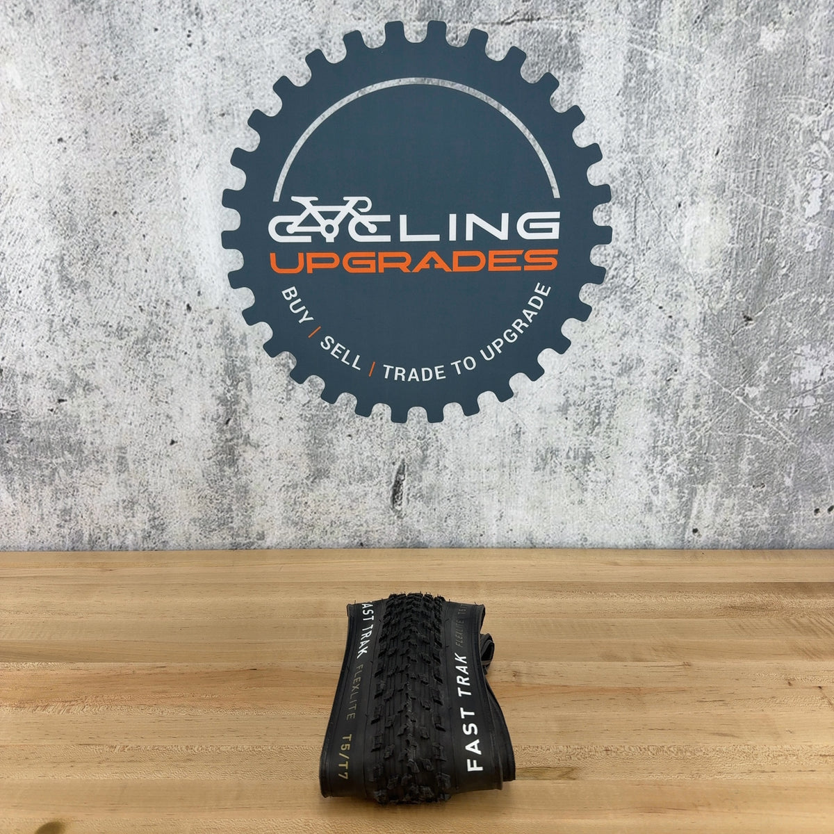 New Take Off! Single Specialized Fast Trak Flexlite 29x2.35 MTB Tire MSRP $74.99 — photo 2 of 4