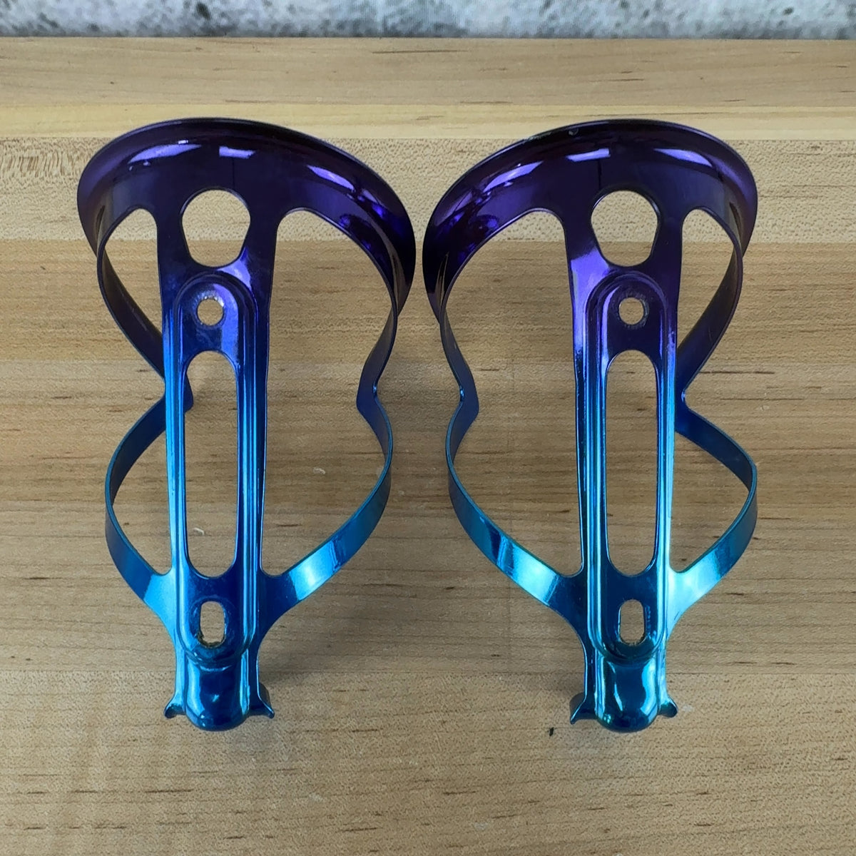 Light Use! Supacaz Fly Cage Ano Maui Blue/Purple Cycling Water Bottle Cages 48g — photo 5 of 5