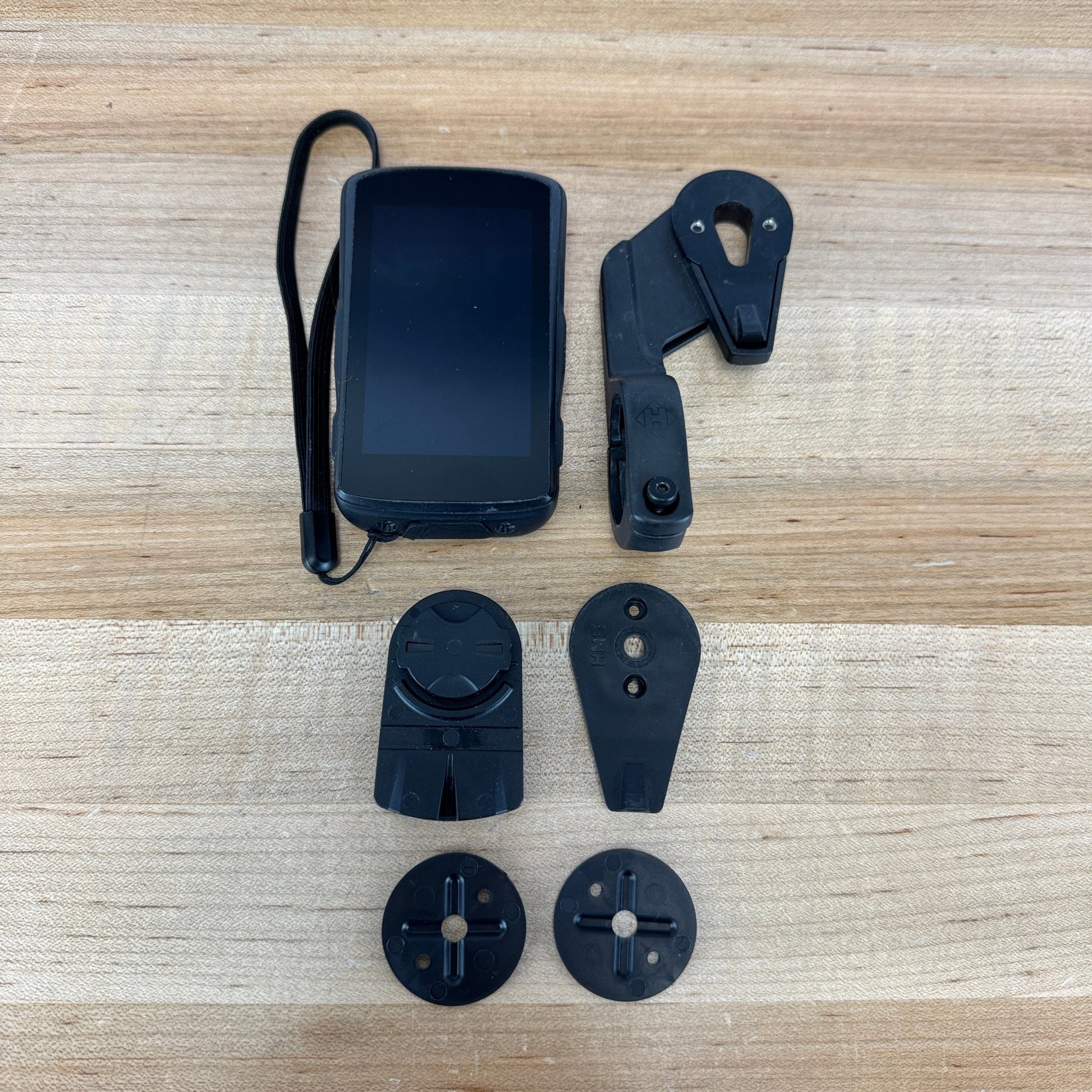 Hammerhead Karoo 2 Red With handlbar Mount Cycling GPS Headunit Computer 133g