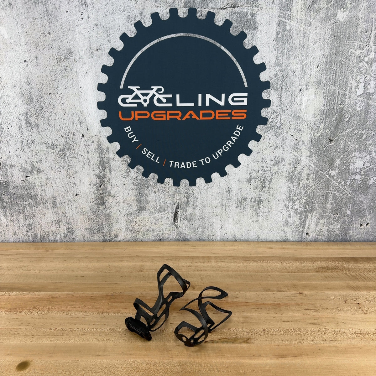 Low Mile! Specialized S-Works Zee Cage II LH/RH Carbon Water Bottle Cages SWAT — photo 2 of 6