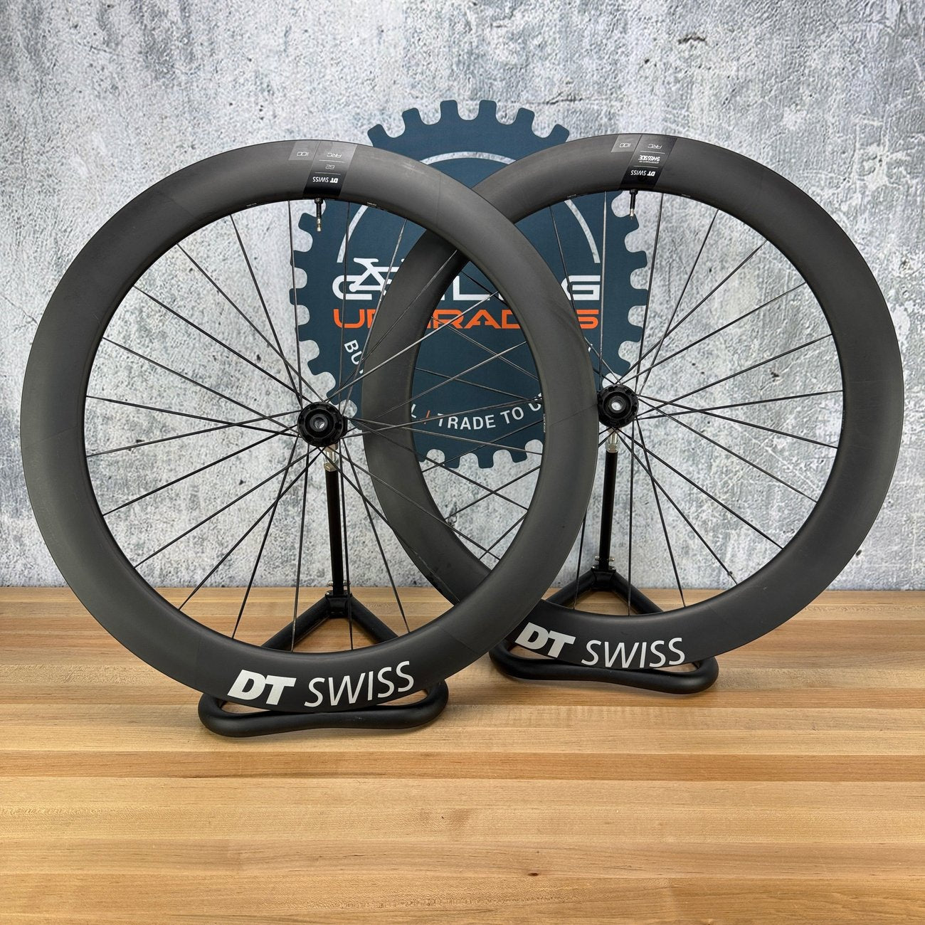 DT Swiss ARC 1100 Dicut 62 Carbon Tubeless Disc Wheelset 700c DT 180 Hubs