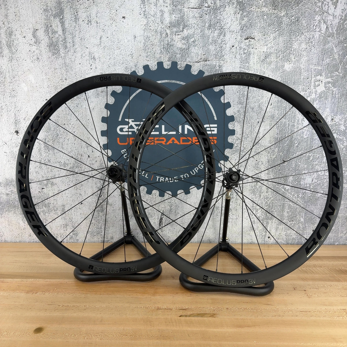 Light Use! 2023 Bontrager Aeolus Pro 3V Carbon Gravel Bike Wheelset 700c 1691g — photo 7 of 10