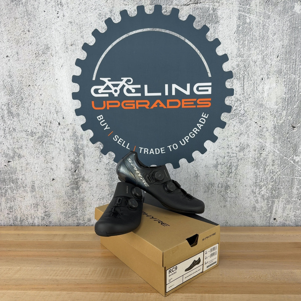 New! Shimano S-Phyre SH-RC903 42 EU Black Carbon Clipless Bike Shoes MSRP $450 — photo 1 of 7