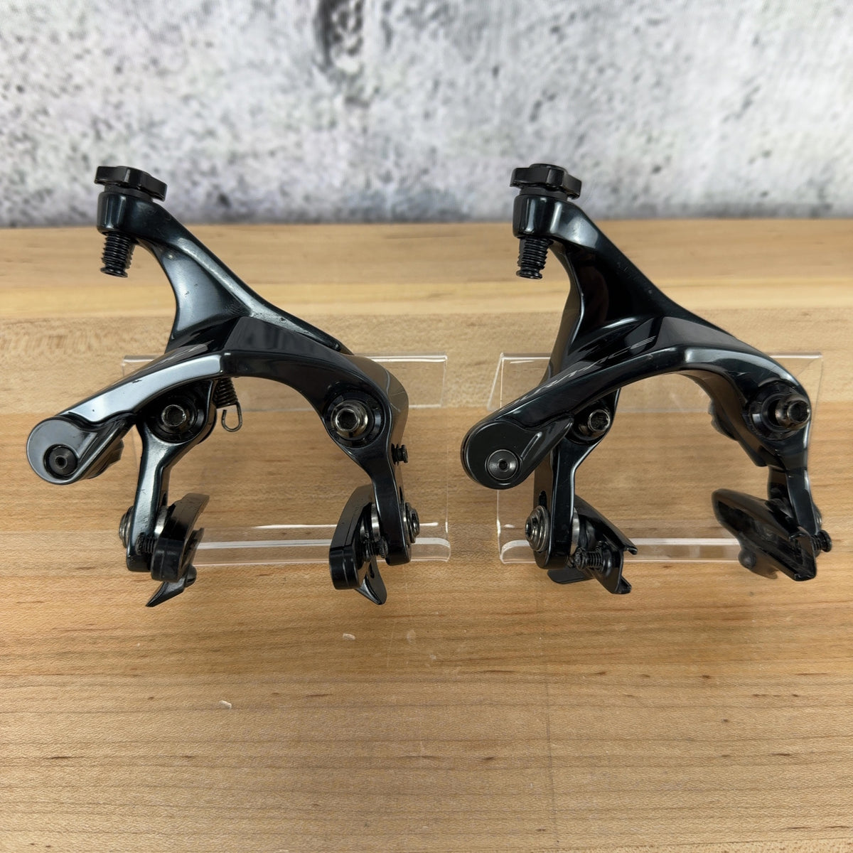 Low Mile! Shimano Dura-Ace BR-R9200 Direct-Mount Bike Rim Brake Calipers 270g — photo 1 of 8