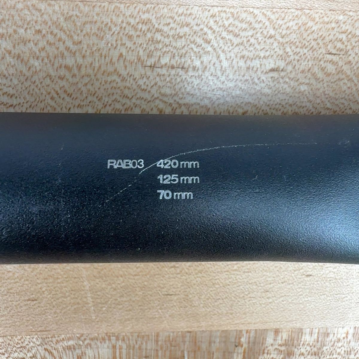 Light Use! BMC RAB03 42cm 31.8mm Round Drop Bar Bike Handlebar