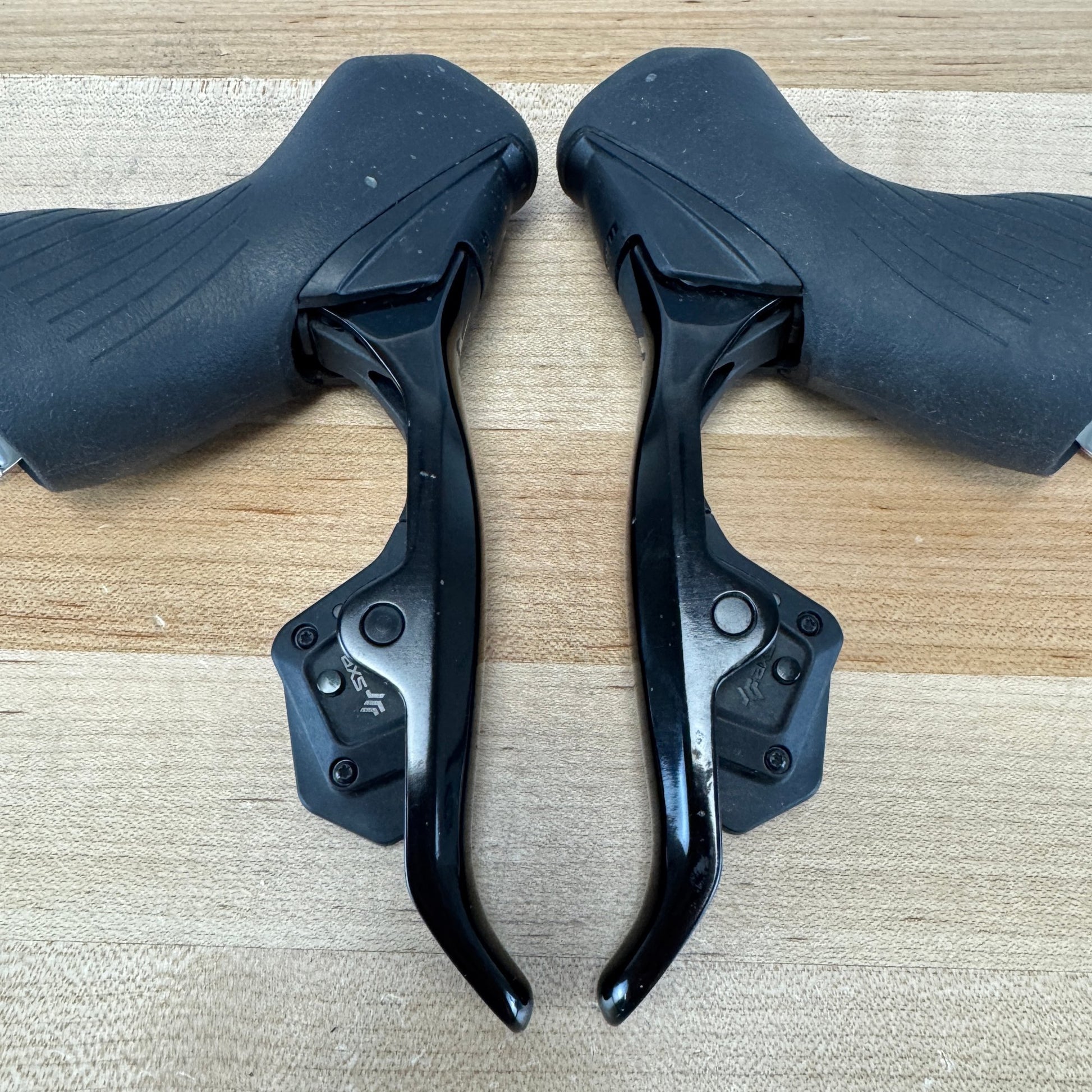 SRAM Rival AXS D1 12/13-Speed Flat Mount Disc 12 Speed Shifters w/ Calipers