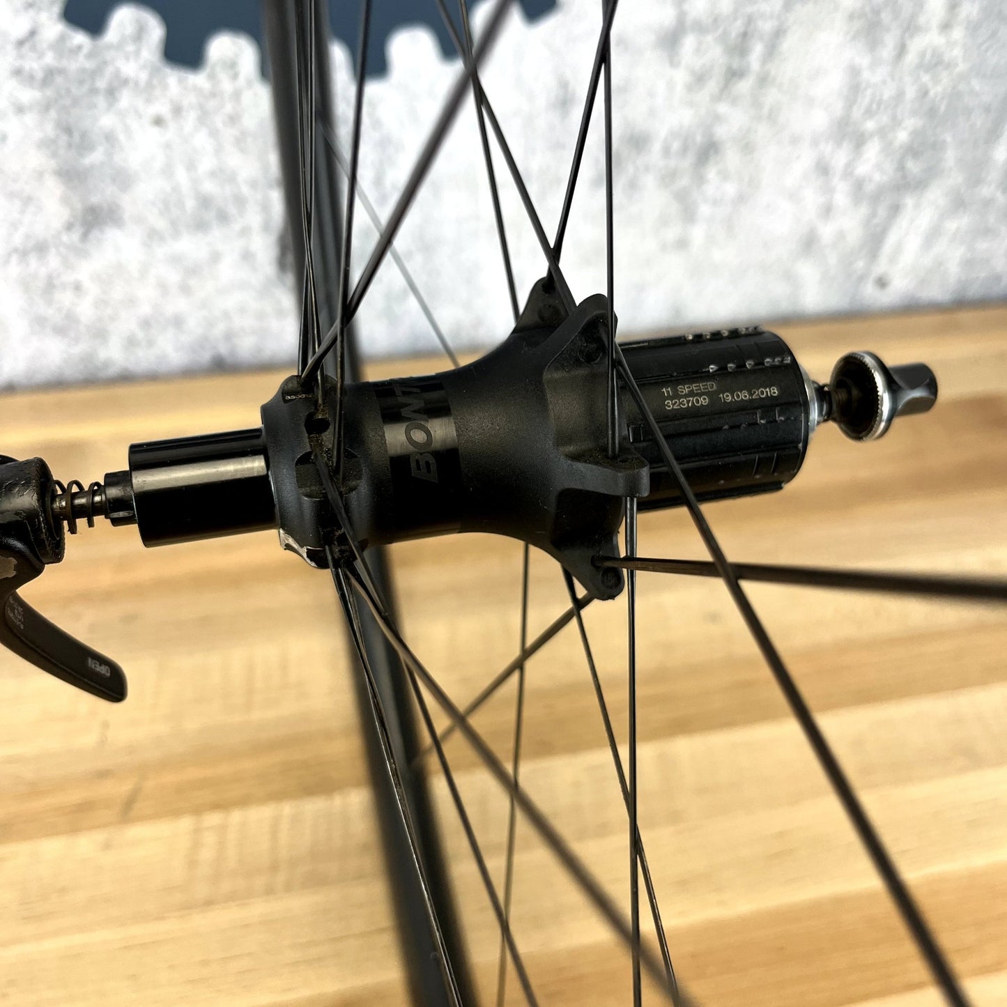 Bontrager Aeolus Pro 3 Carbon Tubeless Rim Brake Wheelset