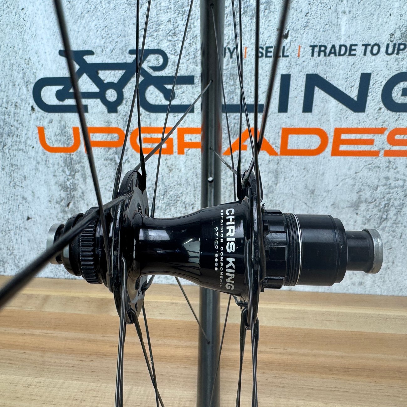 Enve SES 2.3 Chris King R45D Carbon Hookless Tubeless Bike