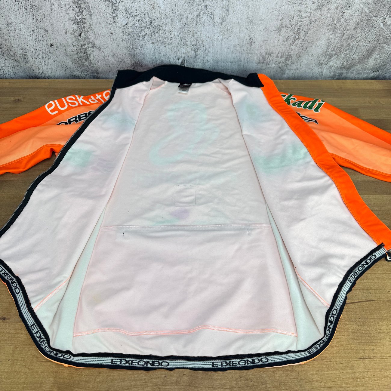 Etxeondo Euskaltel Windstopper Orange Medium Cycling Jacket