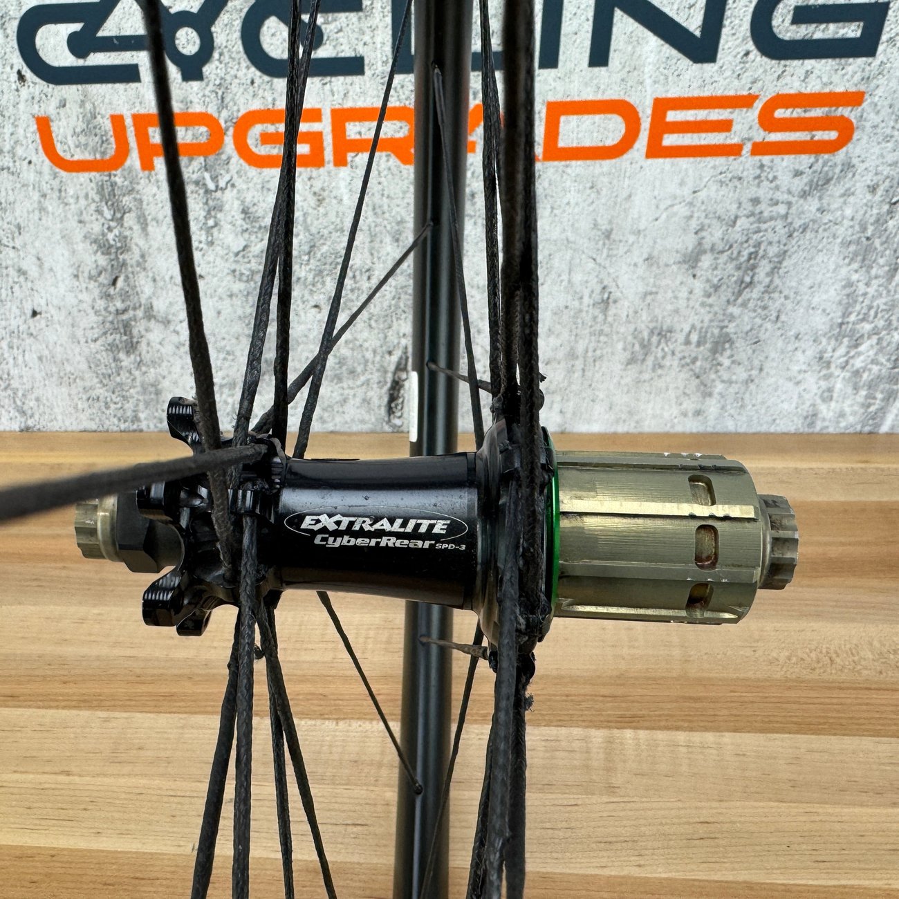 Extralite C390 Berd Carbon Tubeless Hookless Disc Wheelset 700c 1003g Enduro Ceramic