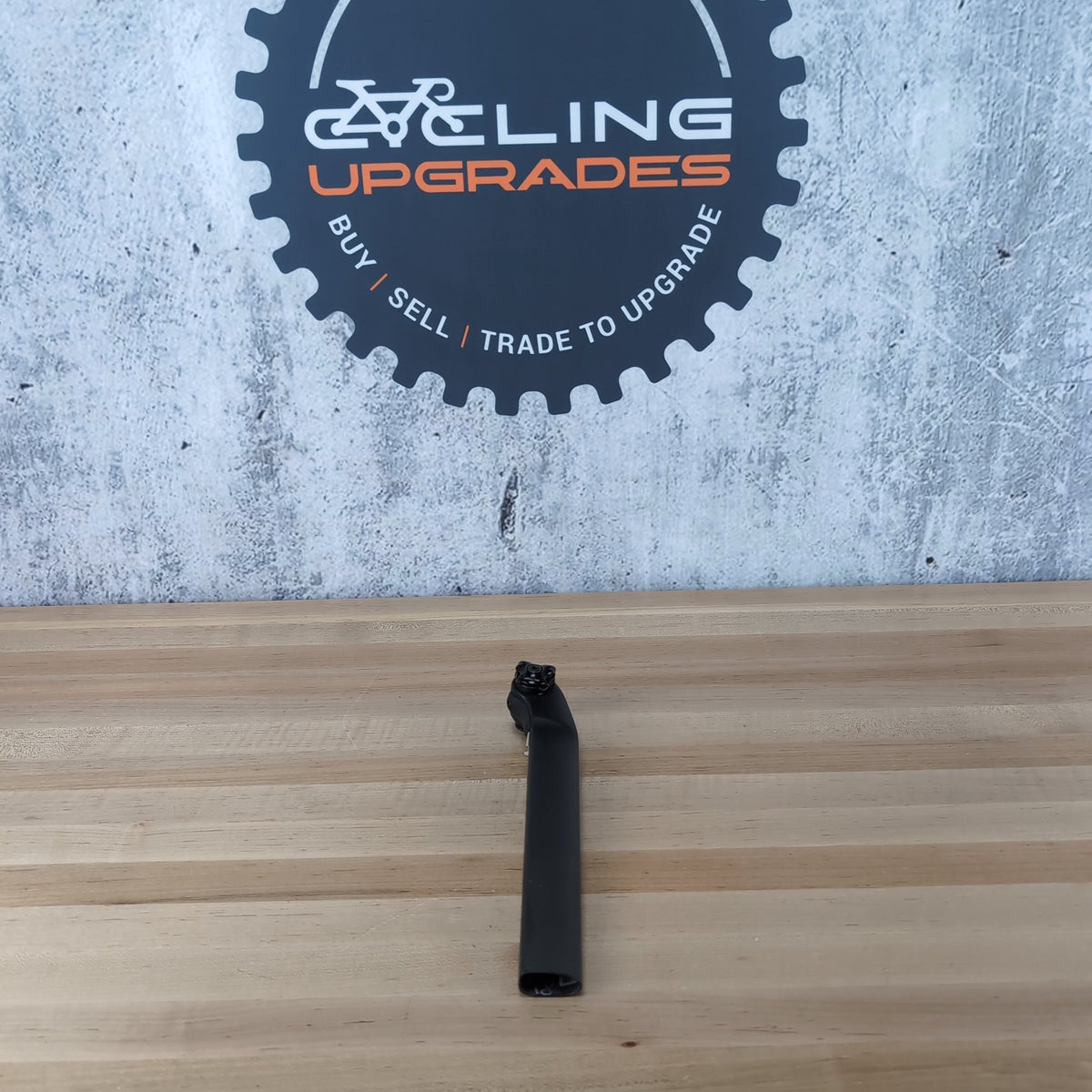 New Take Off! Specialized S-works Tarmac SL7 300mm x 20mm Carbon Seatpost — photo 2 of 7