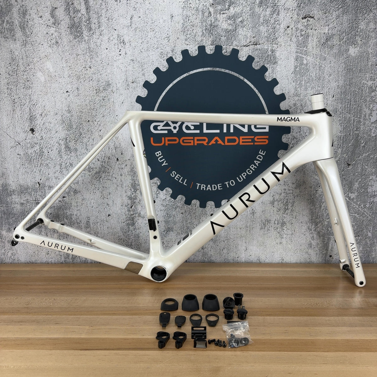 Low Mile! Aurum Magma 51cm Arctic White Carbon Road Bike Frameset 700c 1503g