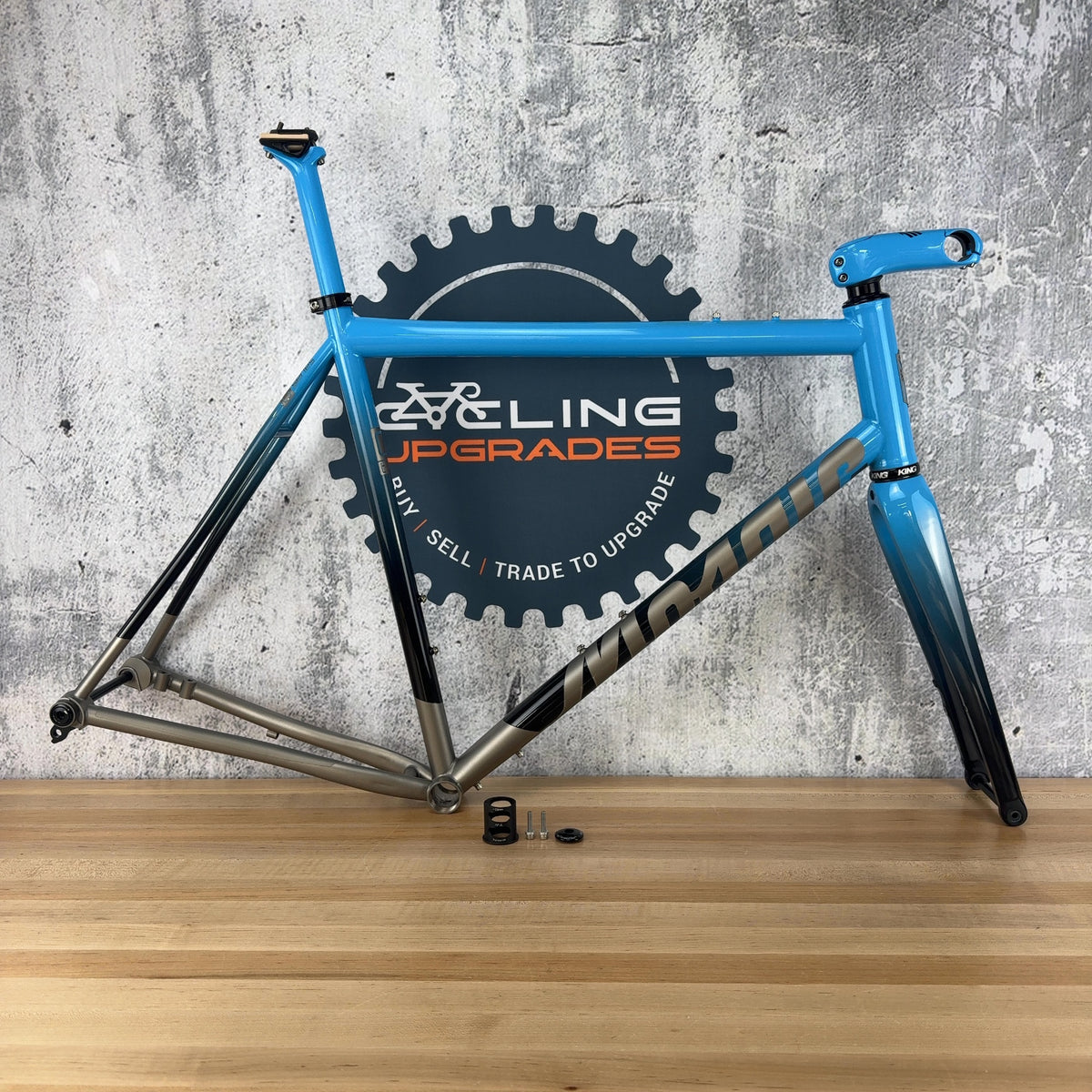Low Mile! 2024 Mosaic GT-1 AR 59.7cm Titanium Columbus Futura Gravel Frameset — photo 1 of 17