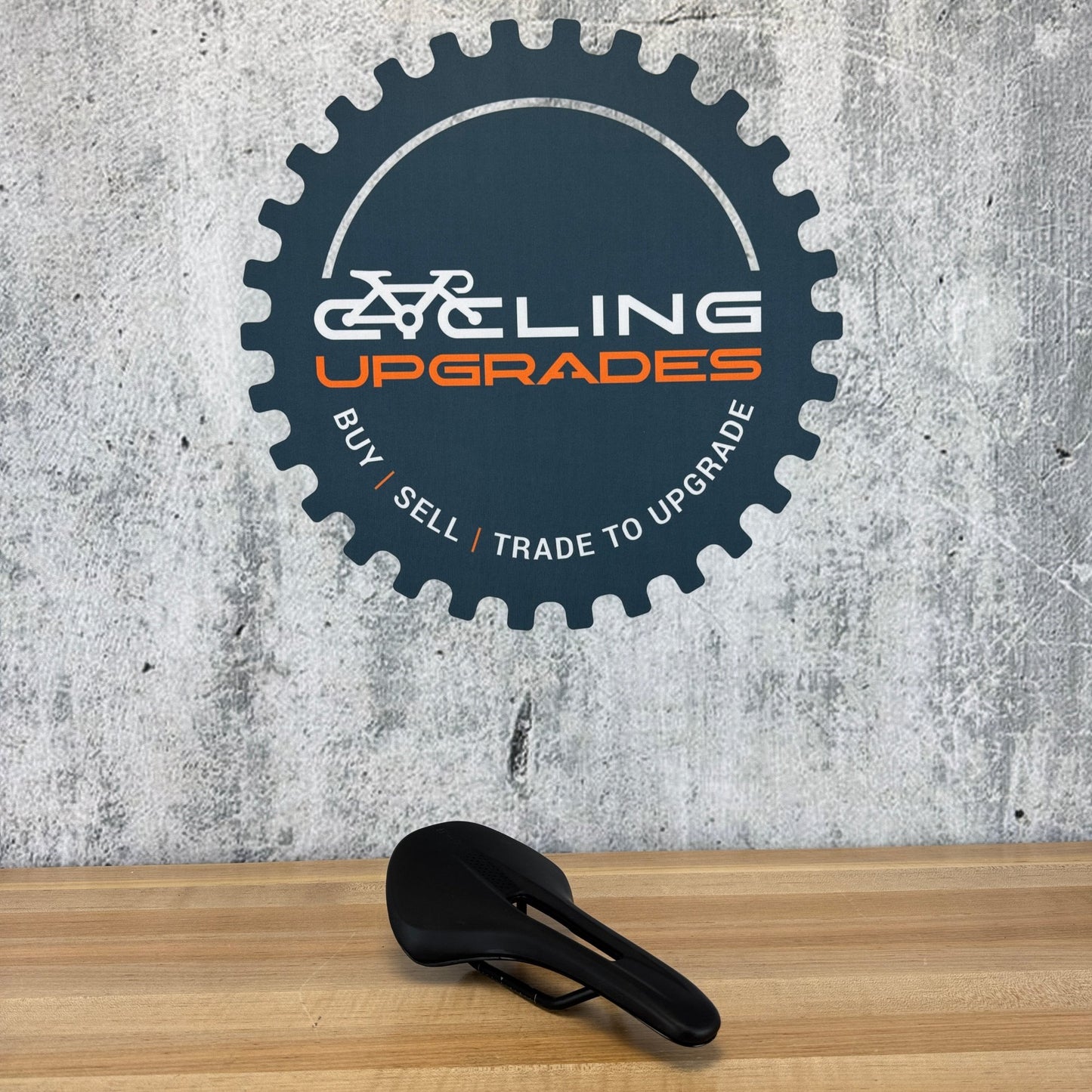 New Take Off! Fizik Vento Antares R5 140mm Saddle