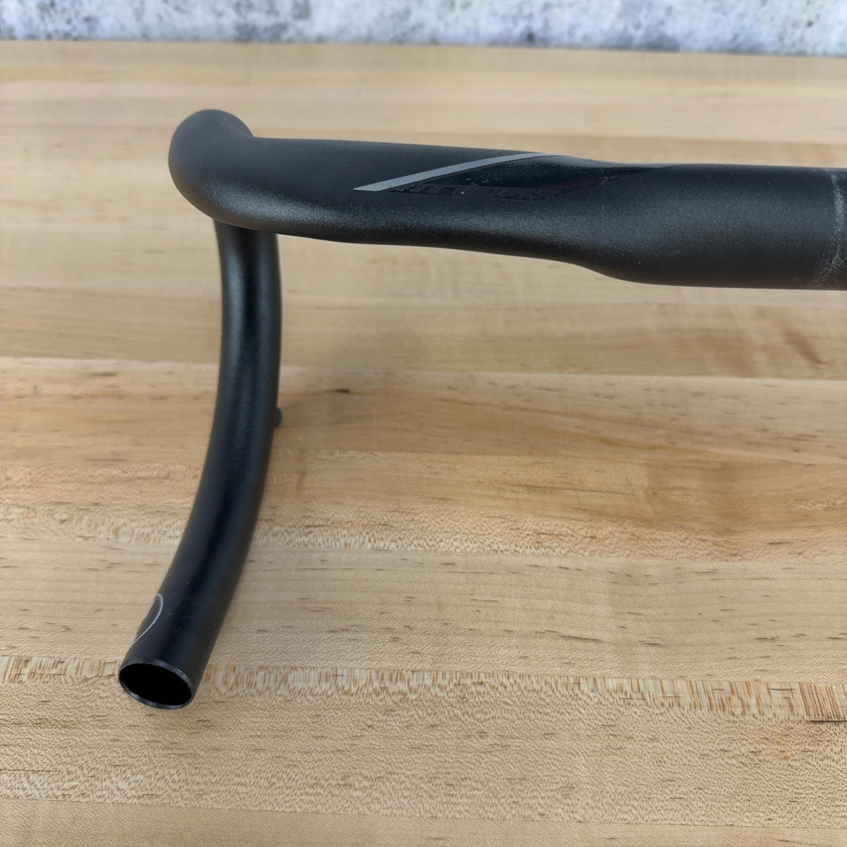 Vision Trimax Aero 40cm 31.8mm Alloy Drop Bar Bike Handlebar 295g — photo 7 of 11