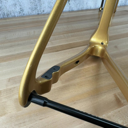 Mint! Cervelo Soloist 56cm Gold Dust Disc Brake Carbon Road Bike Frameset 2840g