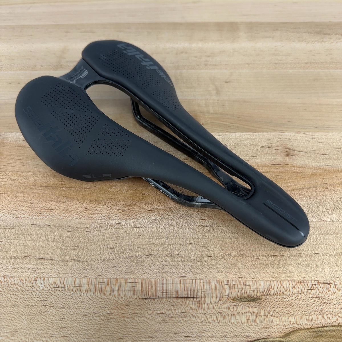 Light Use! Selle Italia SLR Superflow Boost 145mm Carbon Rails Bike Saddle 144g
