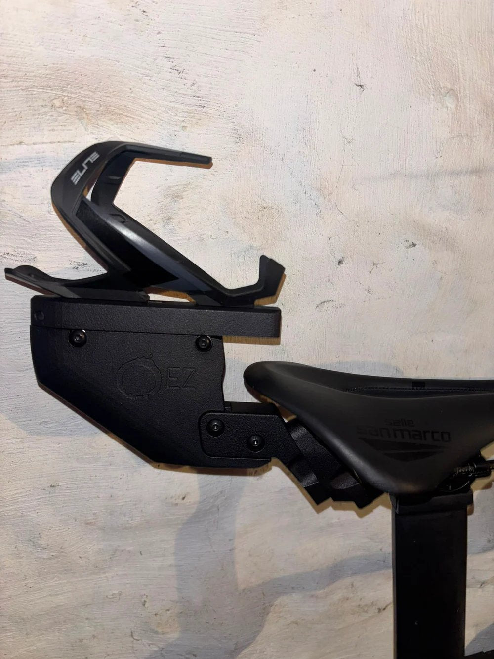 Low Mile! EZ Hydro Gains Universal Rail Mount Single Bottle Aero Saddle Mount