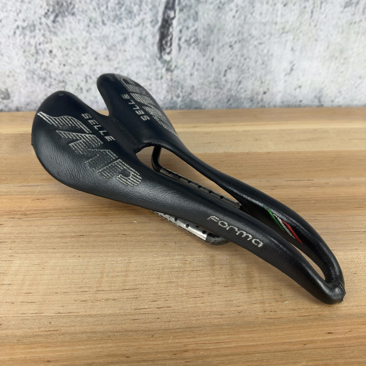 2023 Selle SMP Forma Carbon Rails 137mm Medium/Large Leather Bike Saddle 195g — photo 1 of 10