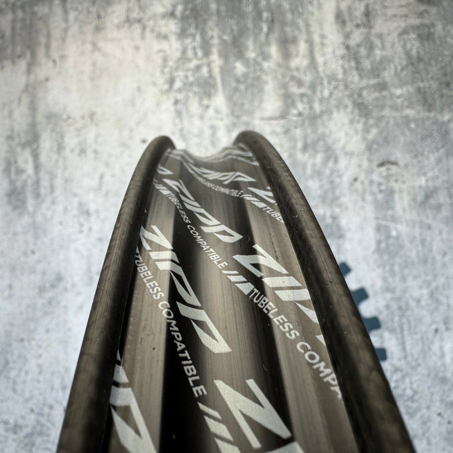 New Takeoff! Zipp 1 Zero HiTop S 29" Boost Carbon Tubeless Hookless MTB Wheelset