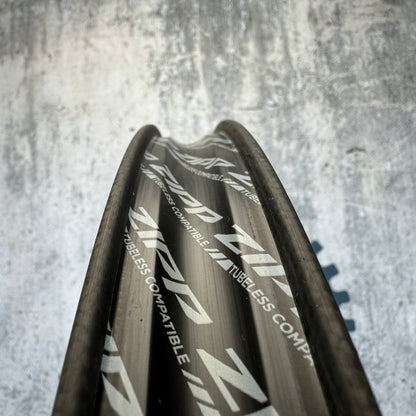 New Takeoff! Zipp 1 Zero HiTop S 29" Boost Carbon Tubeless Hookless MTB Wheelset