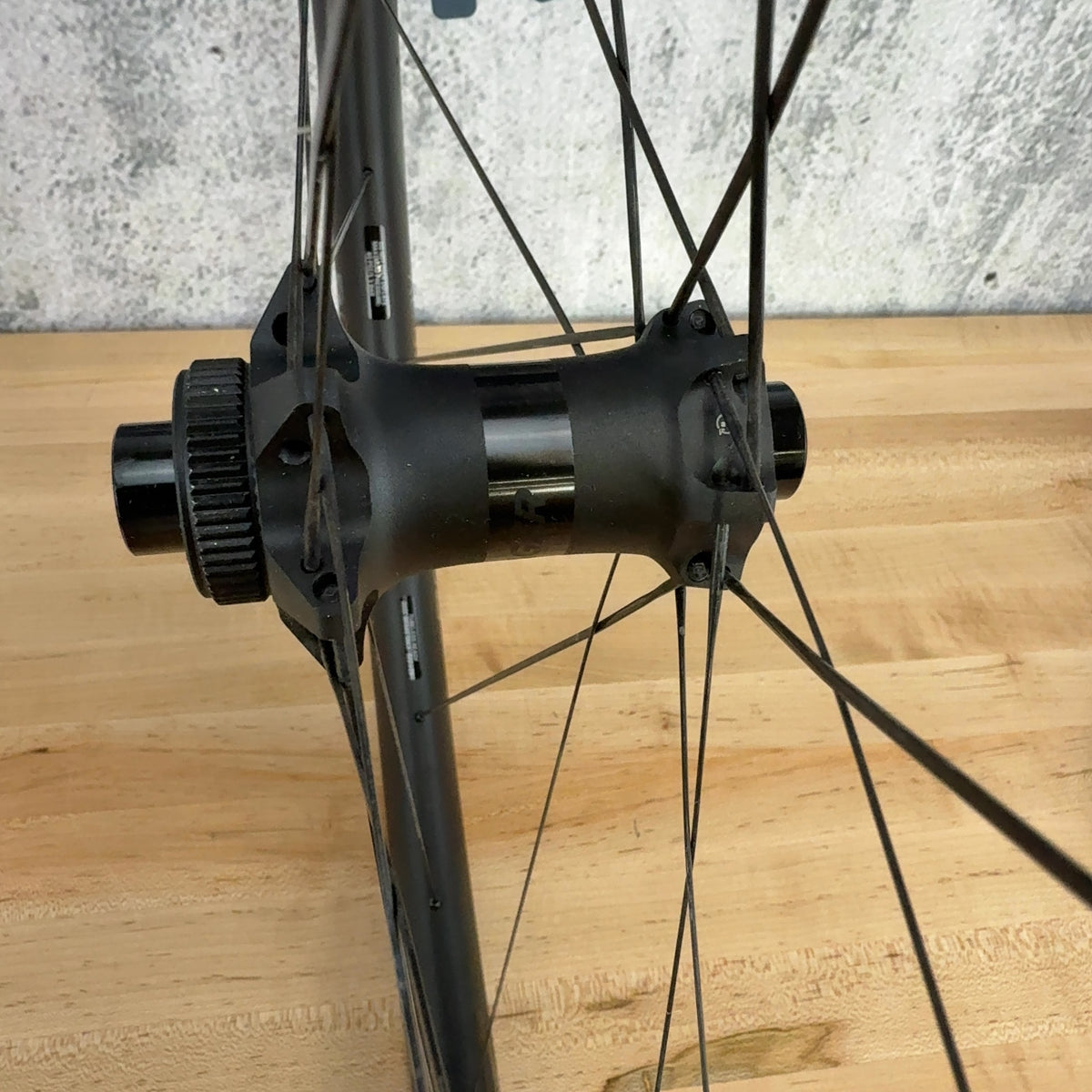 Light Use! 2023 Bontrager Aeolus Pro 3V Carbon Gravel Bike Wheelset 700c 1691g — photo 6 of 10