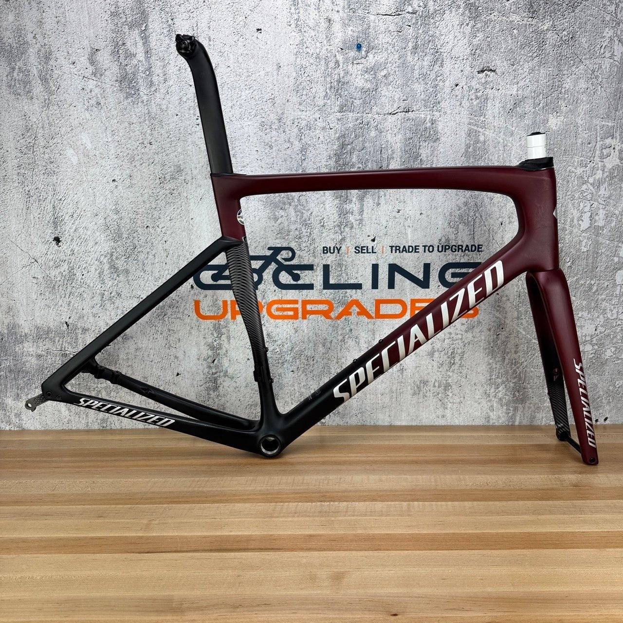 Low Mile! 2022 Specialized Tarmac SL7 58cm Carbon Disc Frameset 700c 1858g