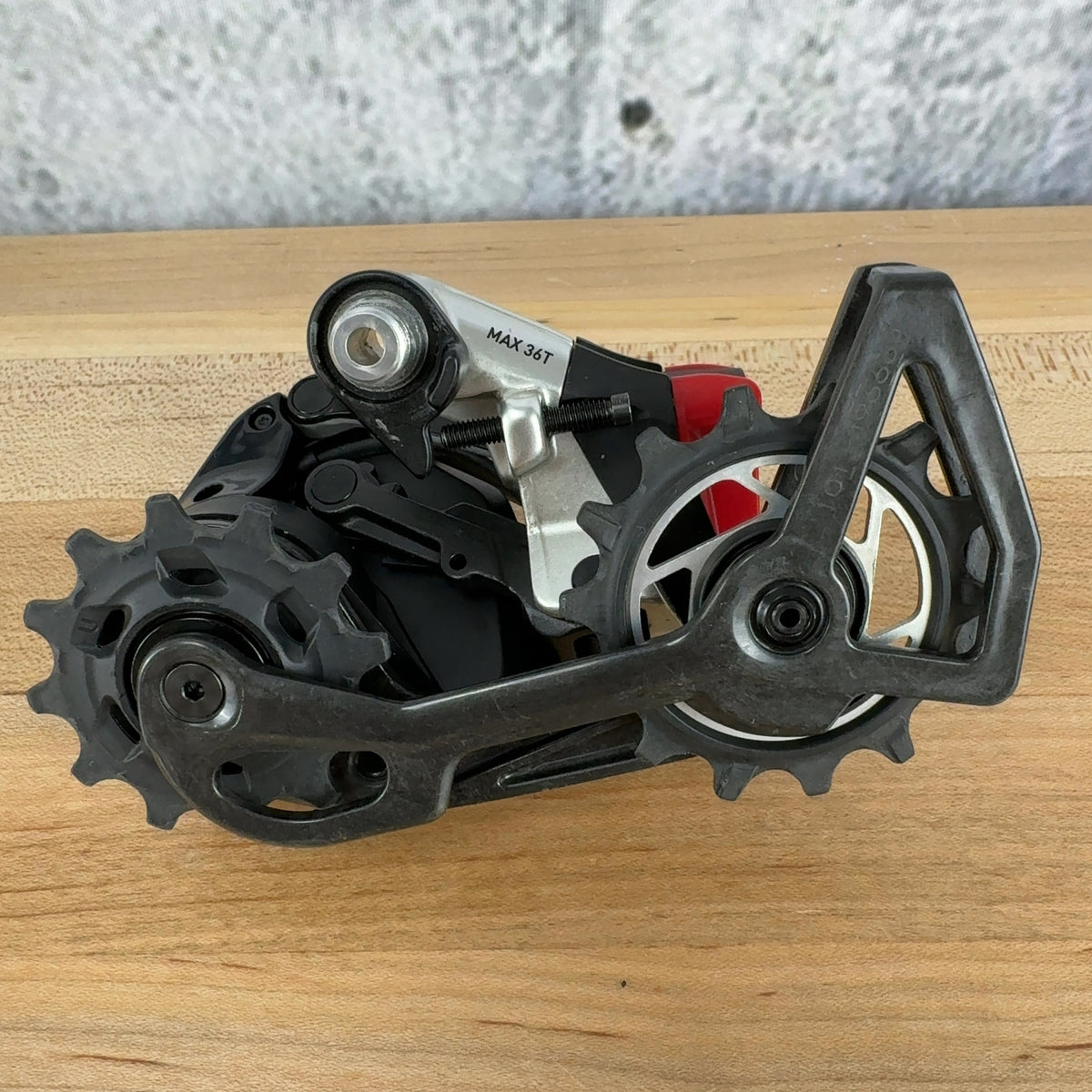 SRAM Red AXS E1 12-Speed Hydraulic Flat Mount Disc Brake Cycling Groupset 1473g — photo 8 of 20