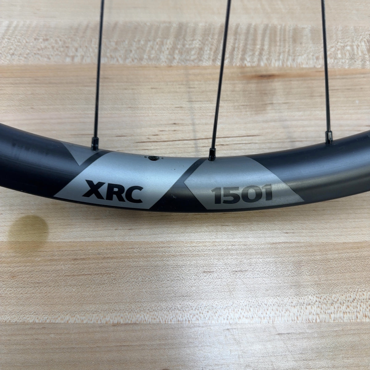 Low Mile! DT Swiss XRC 1501 Spline One MTB Carbon 29" Boost DT 240 Hubs Wheelset — photo 4 of 17