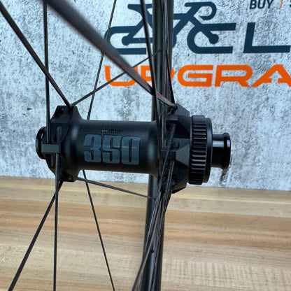 FFWD Ryot33 Carbon Tubeless Disc Brake Wheelset 700c DT Swiss 350 Hubs 1586g