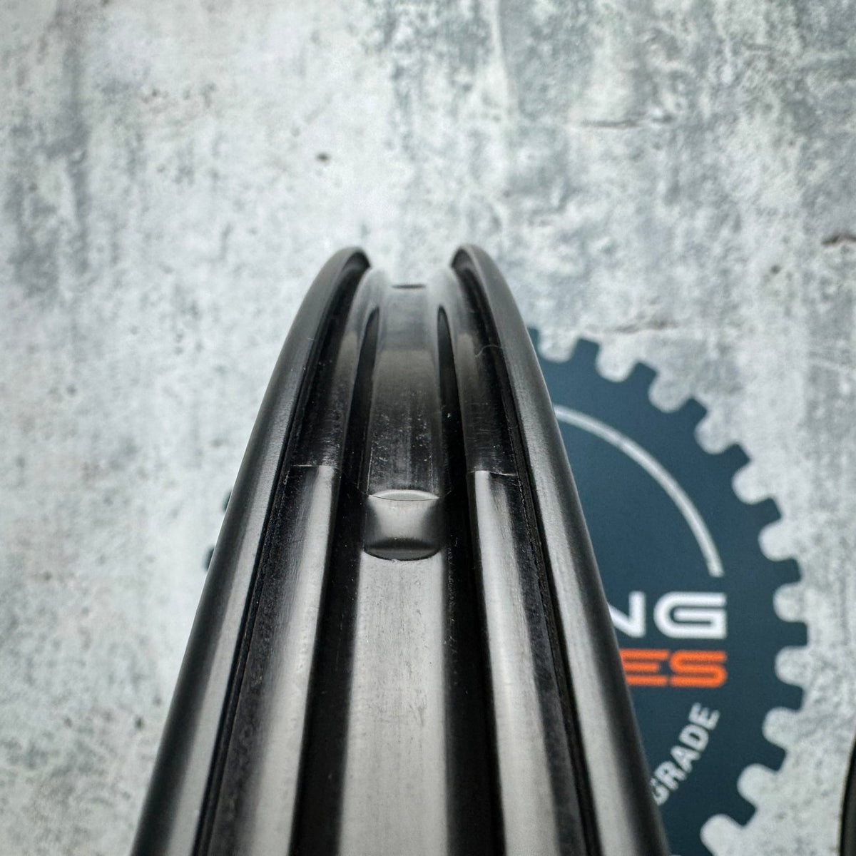 Low Mile! Hollowgram R-SL 50 Carbon Tubeless Disc Brake Wheelset 700c 1590g