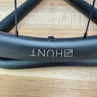 Hunt 30 Carbon Tubeless Center Lock Disc Brake Wheelset 700c 1382g