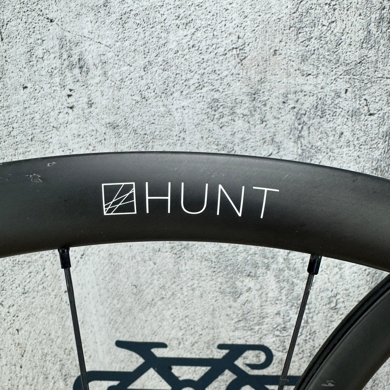 Hunt 30 Carbon Tubeless Center Lock Disc Brake Wheelset 700c 1382g